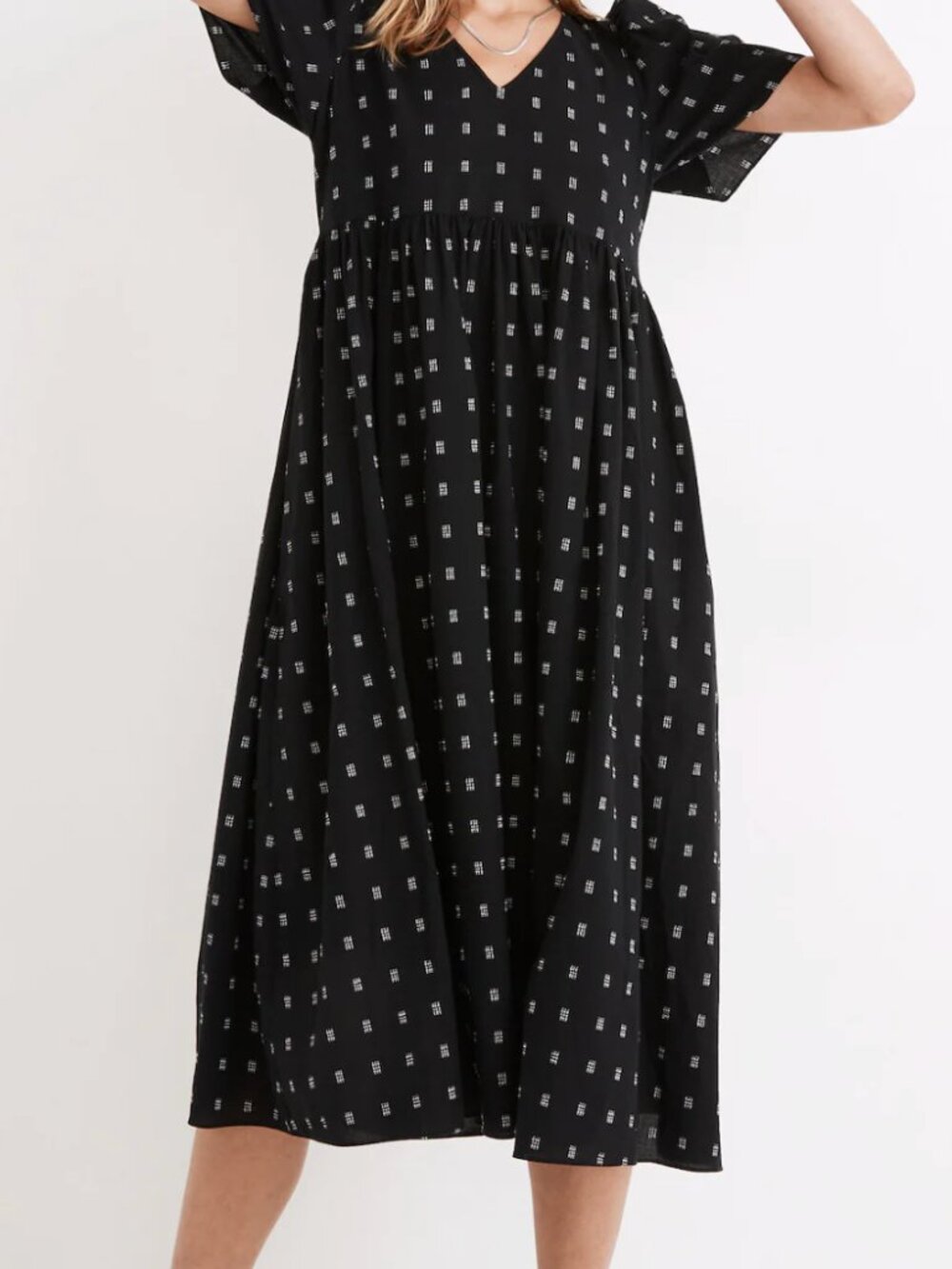 Madewell Dobby Puff-Sleeve V-Neck Midi Dress